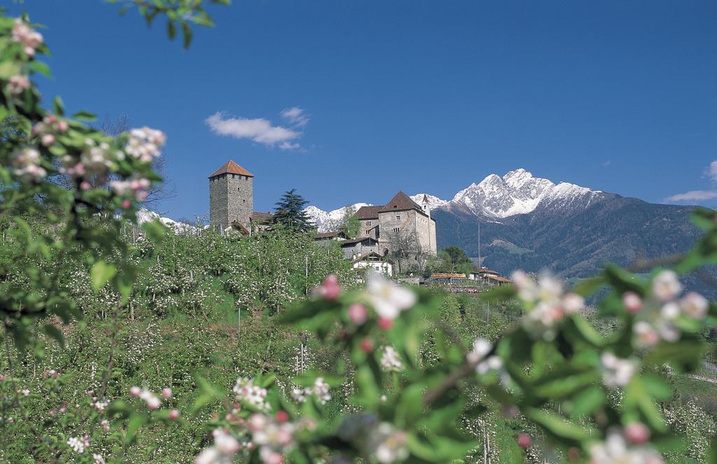 Hotel Schonbrunn Merano Kültér fotó